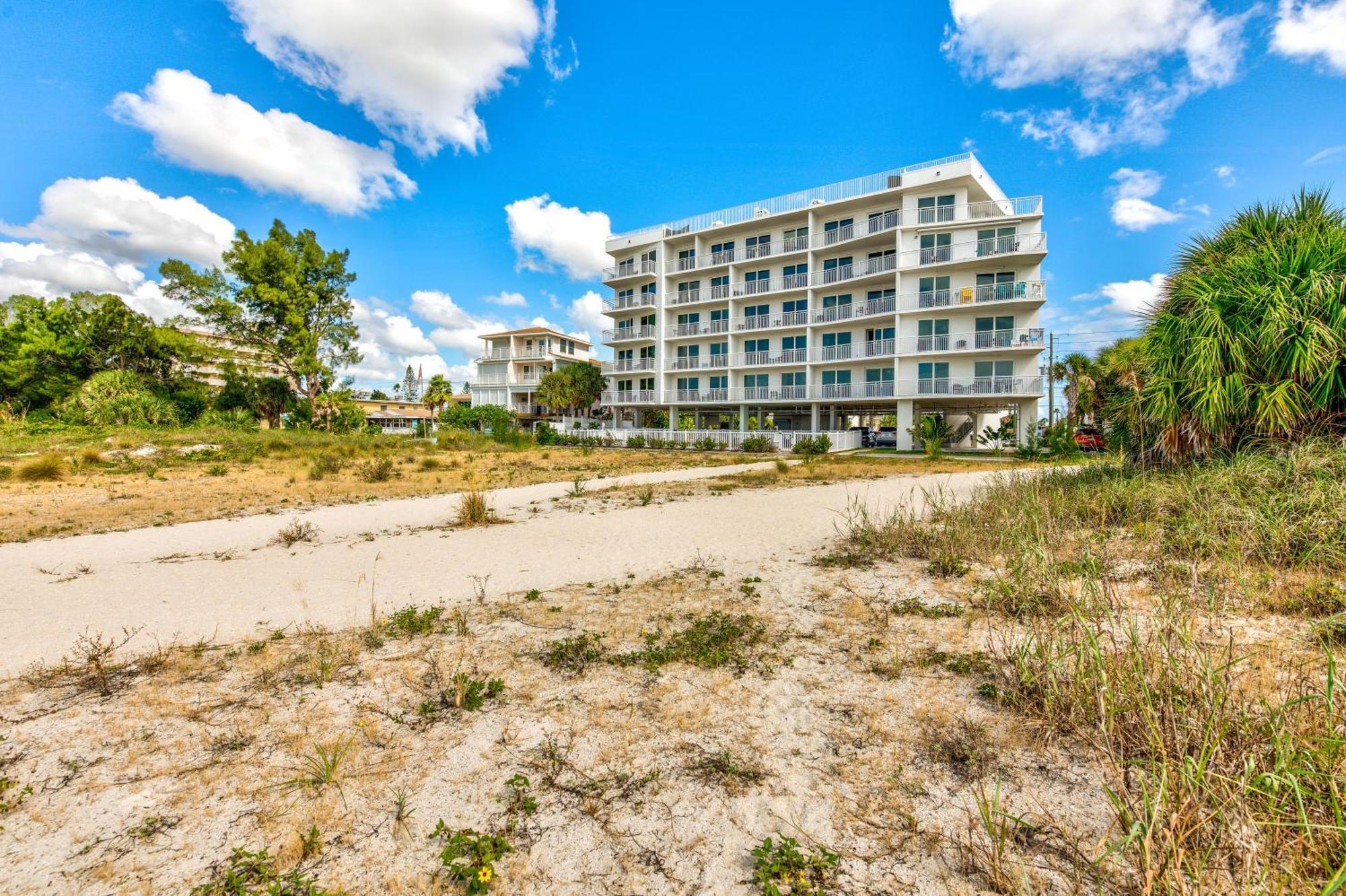 Villa Oceana 202 West St. Pete Beach Exterior foto